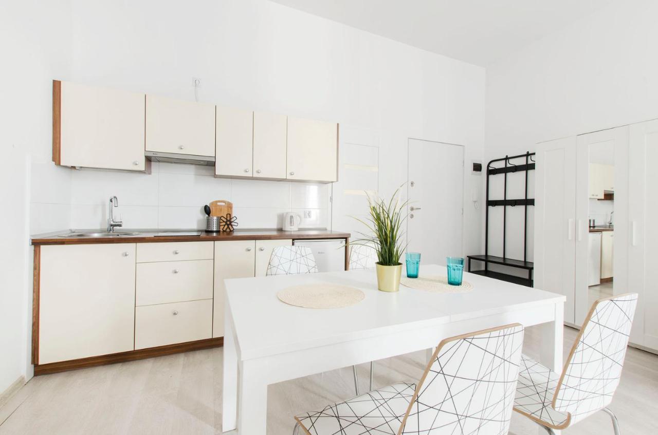 Cozy Apartments On Sierpnia Street 우치 외부 사진