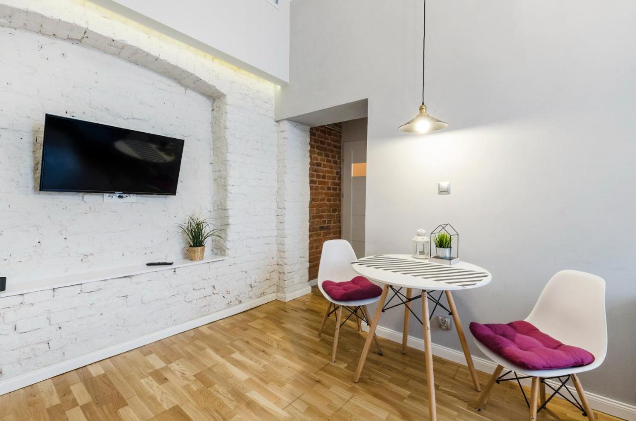 Cozy Apartments On Sierpnia Street 우치 외부 사진